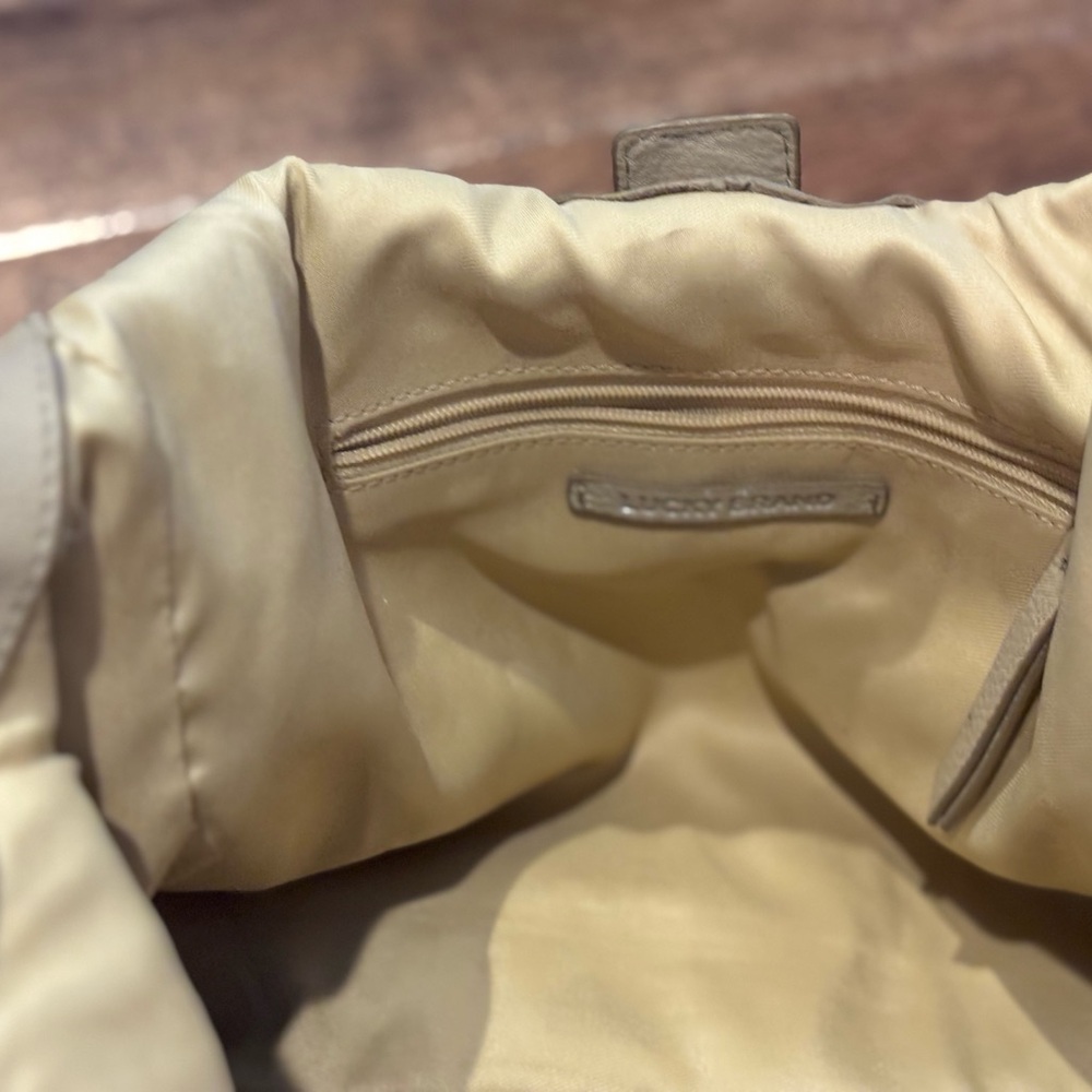Chic Leather Tote Bag - Lucky Brand - Picture 5 of 10